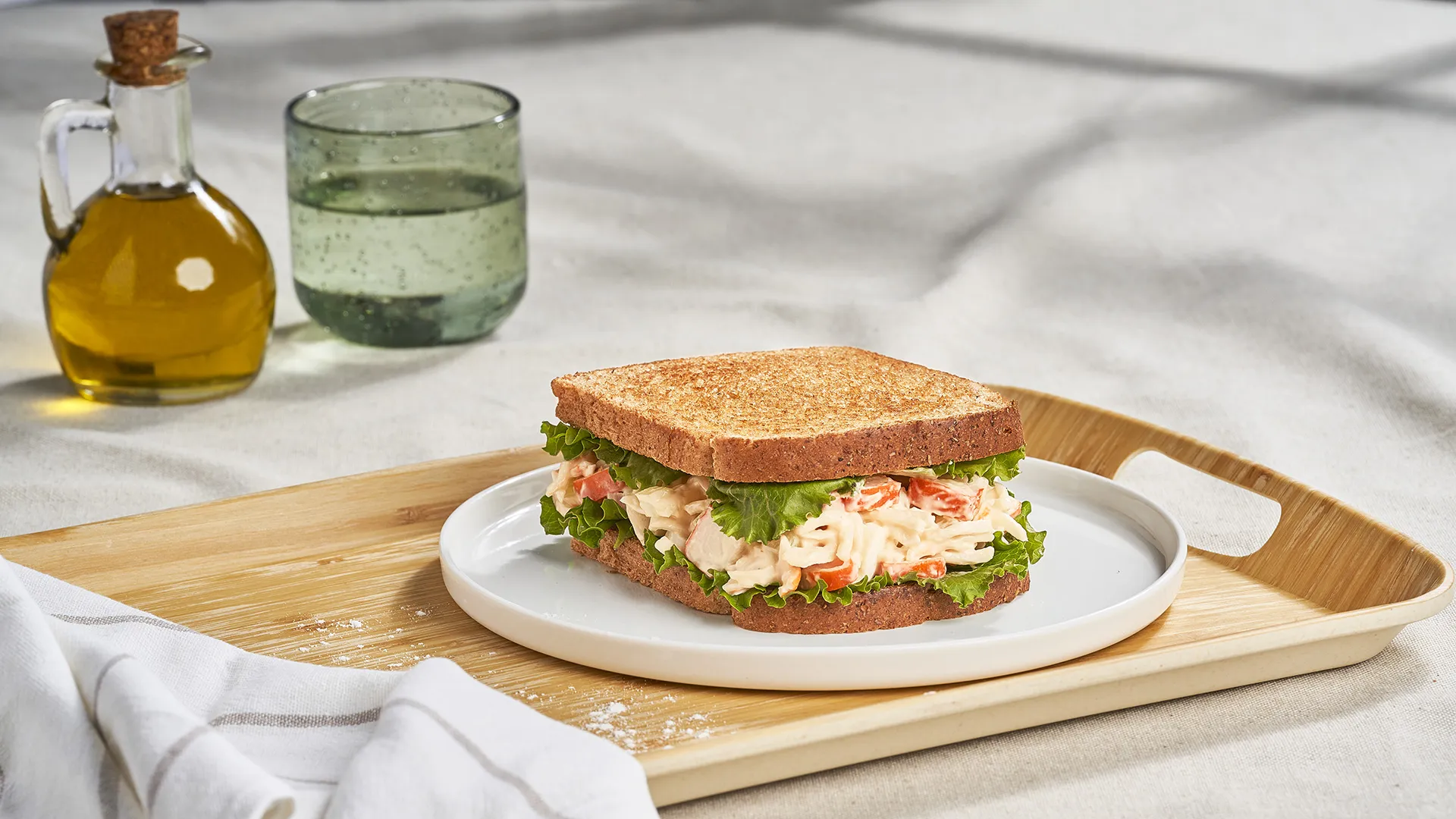 Sándwich de ensalada de cangrejo