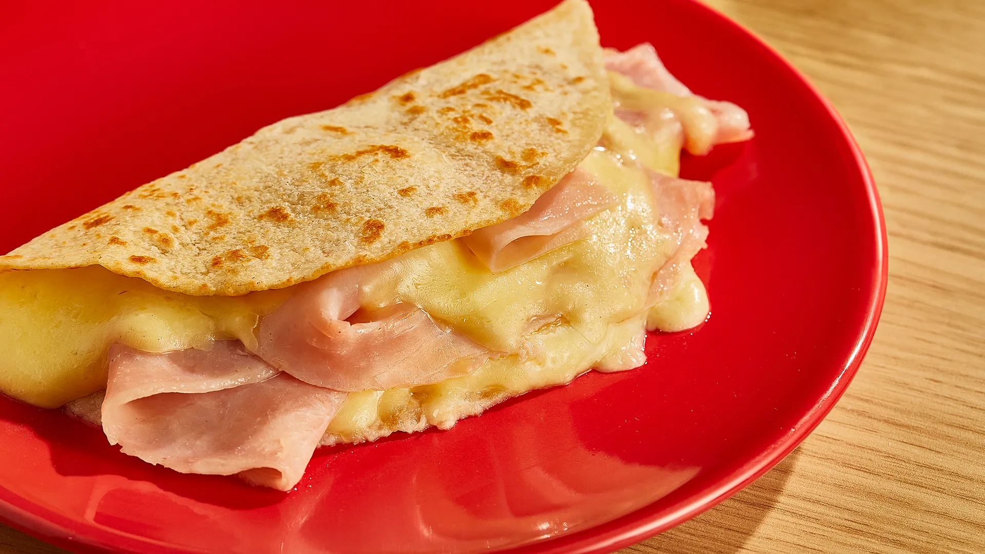 Quesadilla de jamón york y queso